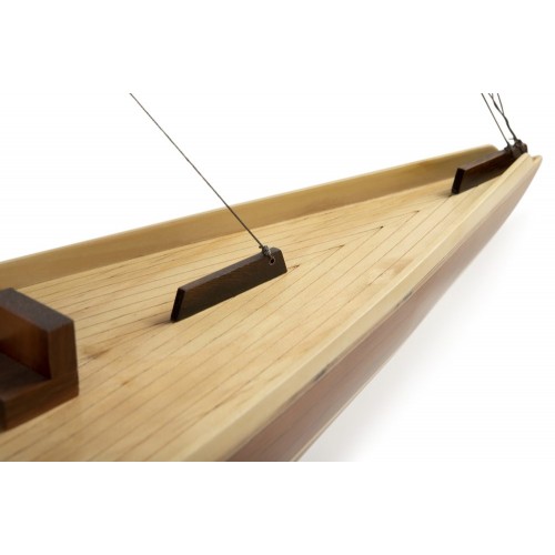 Endeavour, Classic Wood