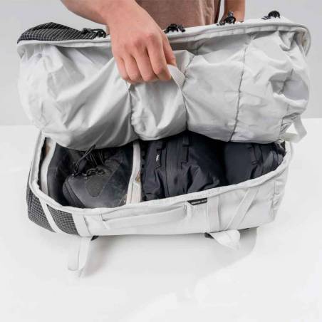 SEG45 Travel Pack white
