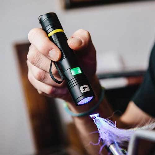 Linterna UV Infiniti Ligth Loon Outdoors