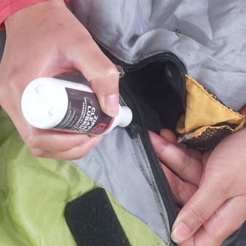 Zipper Cleaner and Lubricant